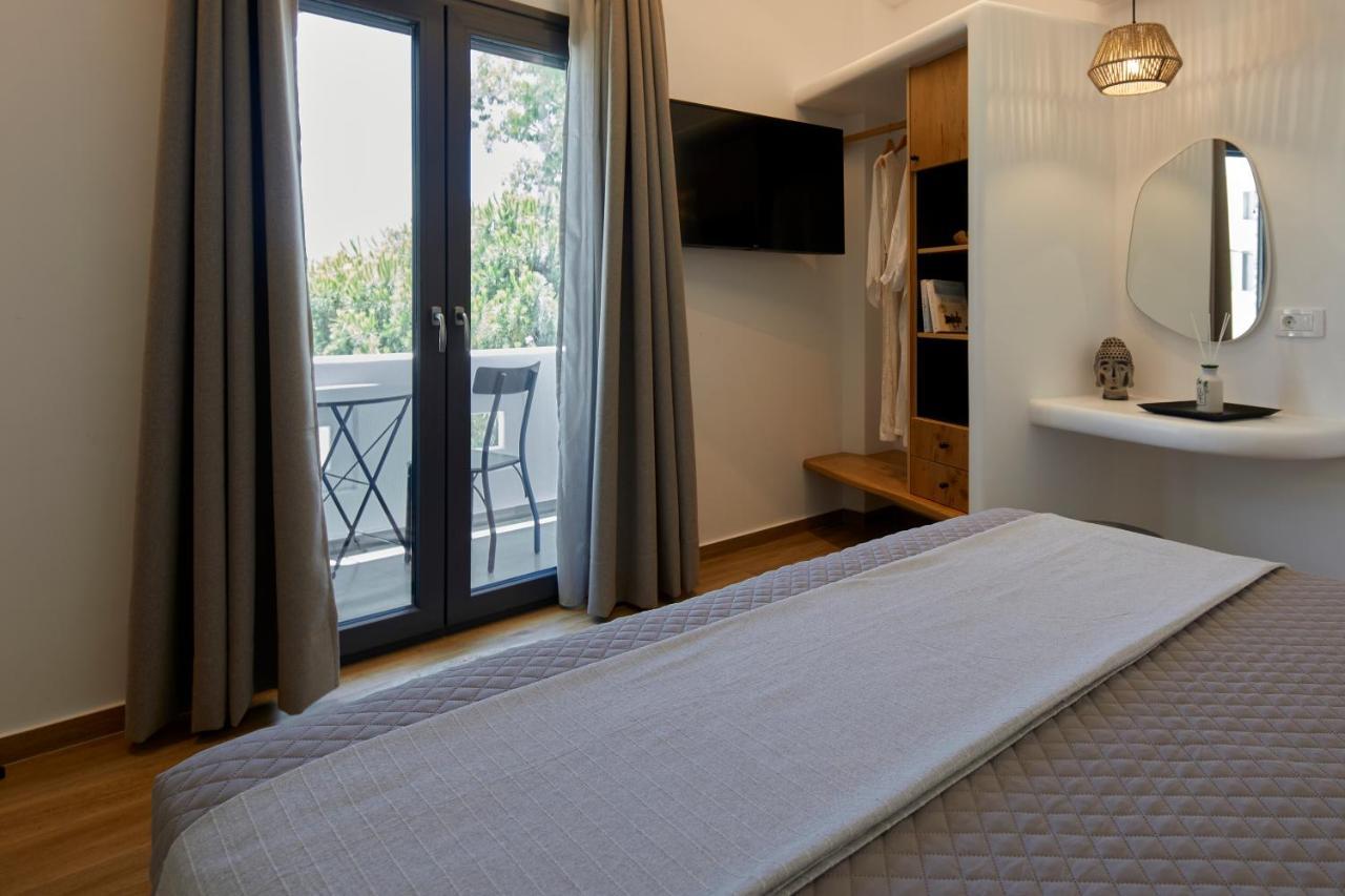 Grand-Mere Calliope Fira  Exterior foto
